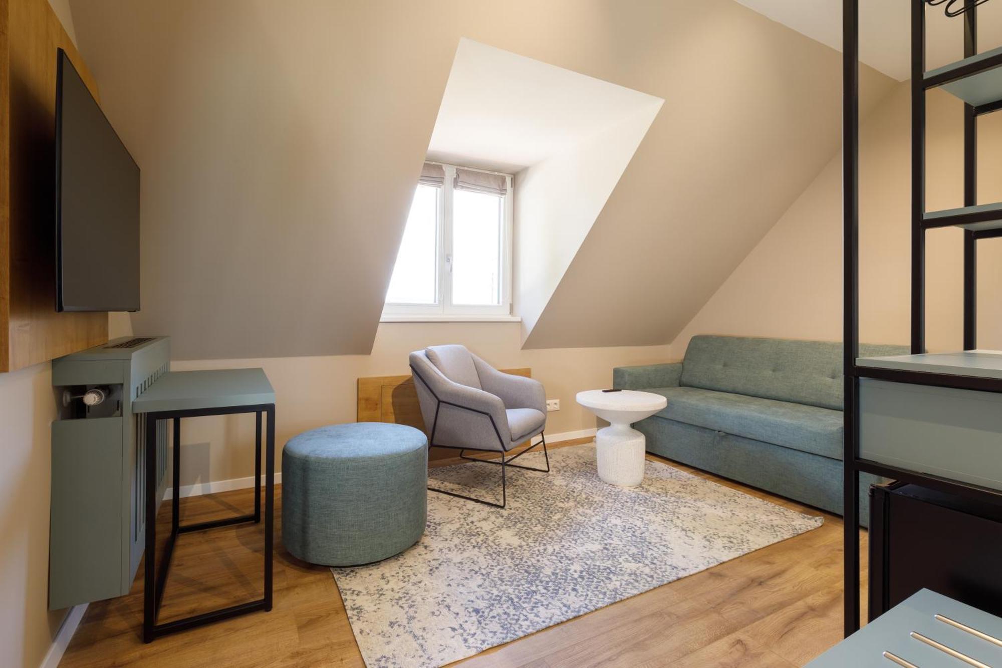 Lepke Apartmanhaz Es Etterem Tihany Bagian luar foto